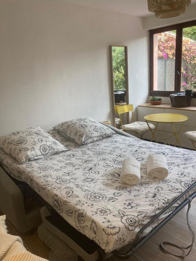 Charmant Studio Lavandou - 500M Plage Le Lavandou Ngoại thất bức ảnh
