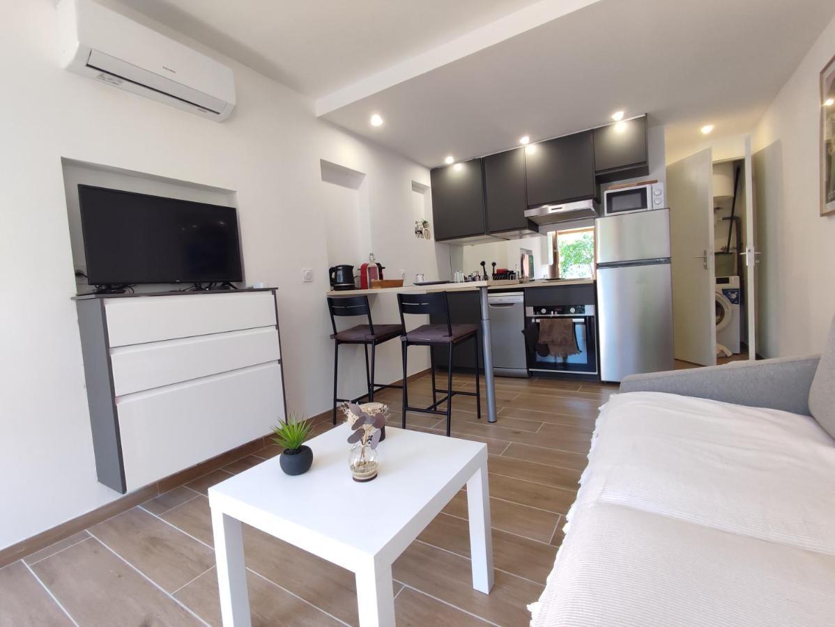 Charmant Studio Lavandou - 500M Plage Le Lavandou Ngoại thất bức ảnh